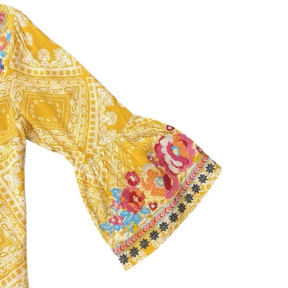Savanna Jane Floral Embroidered Bell Sleeve Top Yellow Size Small - Picture 10 of 14